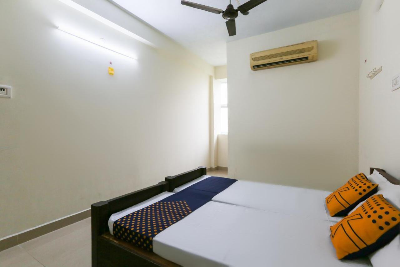 Spot On 63050 Kag Rooms Guduvancheri Ngoại thất bức ảnh