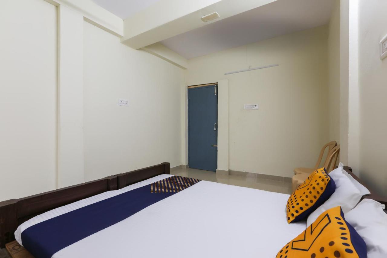 Spot On 63050 Kag Rooms Guduvancheri Ngoại thất bức ảnh